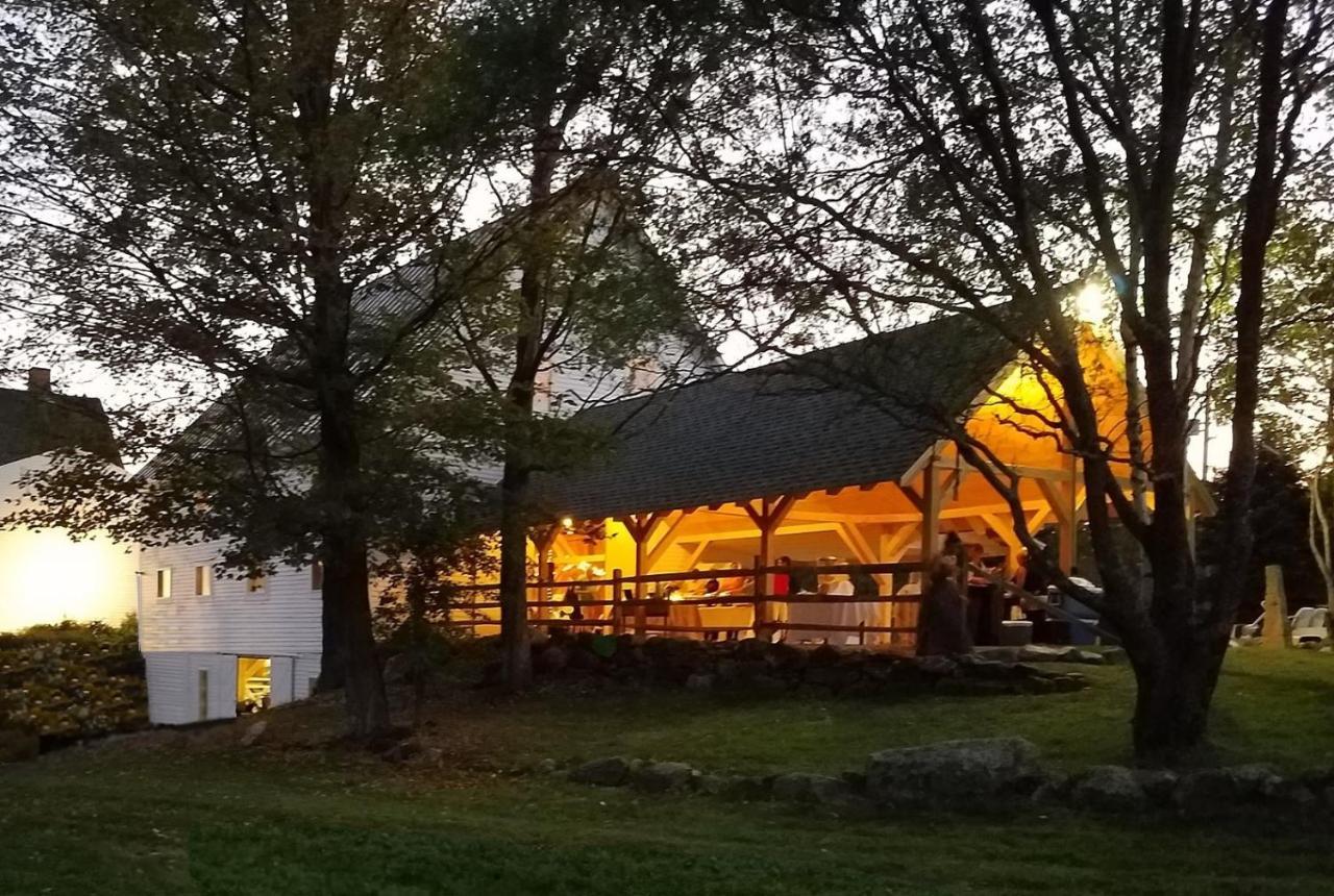Andover Highland Lake Inn מראה חיצוני תמונה
