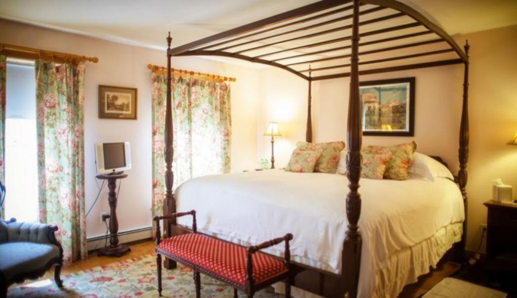 Andover Highland Lake Inn מראה חיצוני תמונה